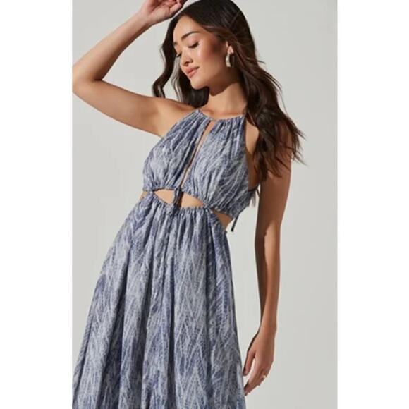 ASTR the Label Cutout Halter Dress Blue Snake Size M - Picture 4 of 9